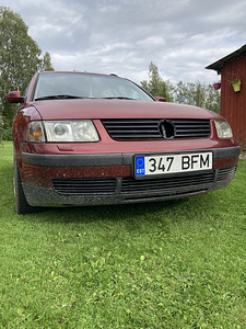 VW Passat 1.8110kw (1 foto / 7)