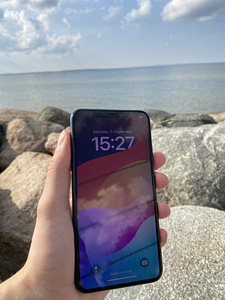 iPhone 11 Pro Max в отличном состоянии (2 фото из 4)