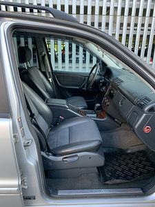 Mercedes-benz ML270cdi 120kw (6 foto / 8)