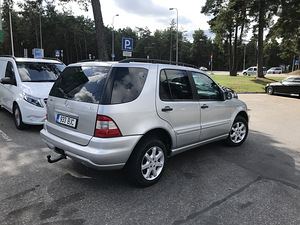 Mercedes-Benz ML 270 CDI Facelift (2 foto / 9)