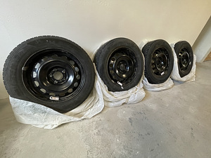 Citroen 16 + Kumho IZen 205/60 r16 (1 foto / 4)