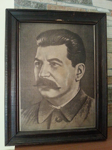 Портрет И.В. Сталина в раме 40-е годы...