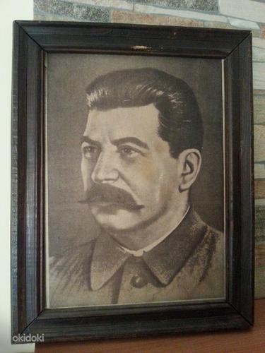 Портрет И.В. Сталина в раме 40-е годы... (фото #1)
