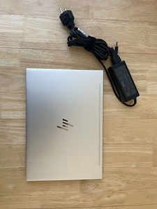 HP ENVY 512GB i5-8265U (2 foto / 2)