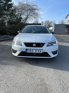 SEAT Leon 2.0 FR R4 TDI 135kW (3 foto / 15)