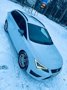SEAT Leon 2.0 FR R4 TDI 135kW (7 foto / 15)