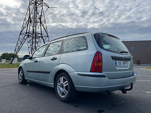 Ford Focus Turnier (6 фото из 11)