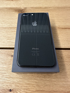iPhone 8 Plus 64 ГБ (3 фото из 4)