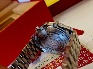 Uued meeste käekellad Omega Speedmaster (5 foto / 7)