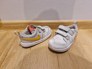Кроссовки Nike, 25