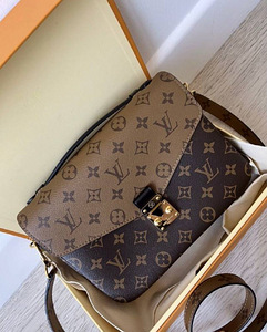 Louis Vuitton kott (2 foto / 10)