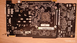 Видеокарта AMD R9 270X Sapphire (3 фото из 4)