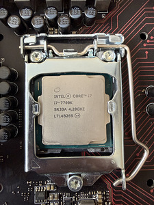 Protsessor Intel i7-7700k ja emaplaat MSI B150 GAMING M3 (2 foto / 3)