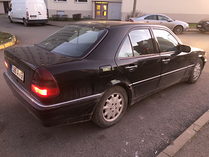 Mercedes w202 c200 kompressor (2 foto / 15)