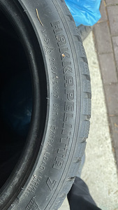 Nokian hakkapeliitta 7 215/45R17 (1 foto / 5)
