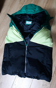 Vest RESERVED suurus 170 (1 foto / 3)