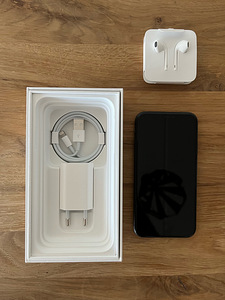 iPhone 11 64GB (1 foto / 4)