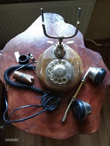 Старинный телефон (фото #1)