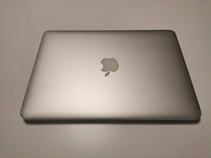 MacBook Pro Retina 13" Early 2015 (3 foto / 8)