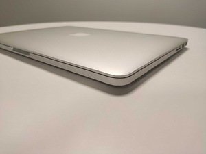 MacBook Pro Retina 13" Early 2015 (4 foto / 8)