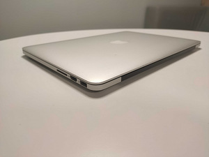 MacBook Pro Retina 13" Early 2015 (7 foto / 8)