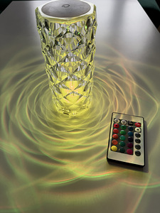 Öölamp RGB LED akuga laetav (2 foto / 4)