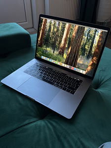 MacBook Pro 15-inch 2018 - i9, 32GB, 256GB (1 foto / 5)