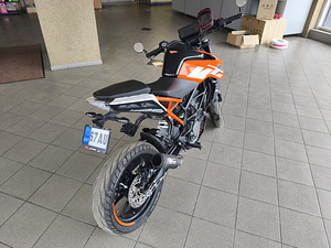 KTM Duke 125 куб 11 kw 2020 (5 фото из 10)