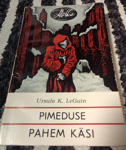 "Pimeduse pahem käsi" Ursula K. LeGuin (1 foto / 3)