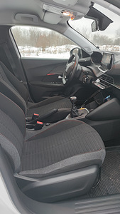 Peugeot 2008 1.5 81kV (7 foto / 10)