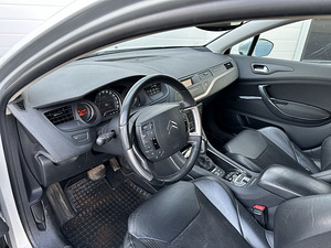 Ситроен С5 (6 фото из 15)