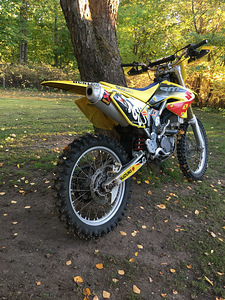 Suzuki rmz 250 (5 foto / 6)