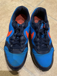 Nike suurus 40 tossud (1 foto / 2)