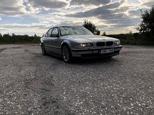 BMW 740d v8 (3 фото из 4)