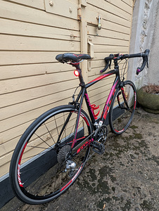 Naiste maanteeratas Fuji Finest 1.1 S/M raam, nagu uus (3 foto / 10)