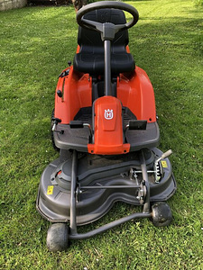 Husqvarna r112c raider murutraktor (5 foto / 6)
