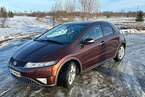 Honda Civic (1 фото из 5)