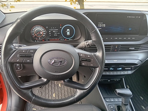 Auto Hyndai i20 (5 foto / 6)