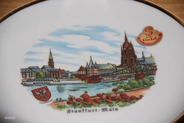 Немецкая сувенирная фарфоровая тарелка. (фото #4)