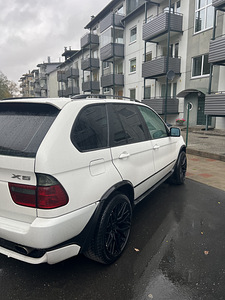 Бмв х5 3.0d (7 фото из 7)