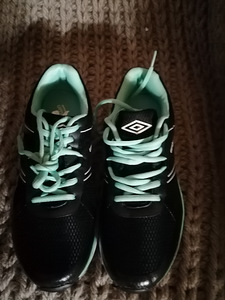 40 umbro tossud naistele (3 foto / 3)