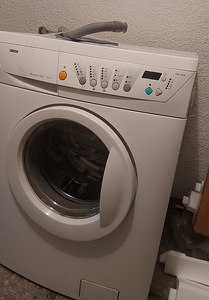 Pesumasin Zanussi (1 foto / 2)