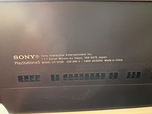 Sony PS5 цифровая версия + 2 контроллера (5 фото из 7)