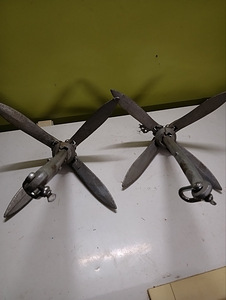 Продам два якоря (1 фото из 3)