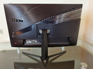 MSI Optix MAG271C monitor (4 foto / 4)