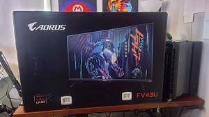 Gigabyte AORUS FV43U 43" 144Hz 4K (4 фото из 4)