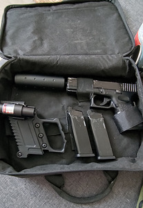 Clock 23 airsoft püstol koos modifikatsioonidega (2 foto / 4)