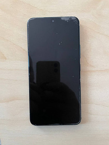 Samsung S22 128GB Roheline (2 foto / 3)