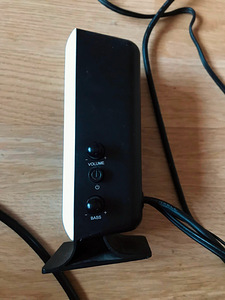 Динамики Logitech с регулируемым басом (2 фото из 3)
