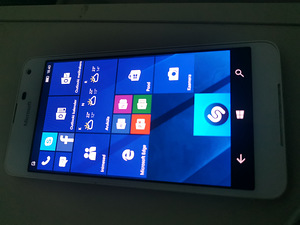 Microsoft Lumia 650 белый